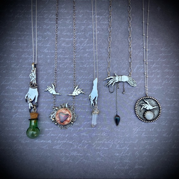 Artisan handmade Cosmic divination necklace - Picture 2 of 2